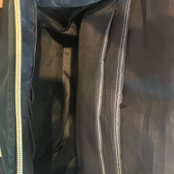 Black Laptop Case by [Brand] - Picture 4 of 5